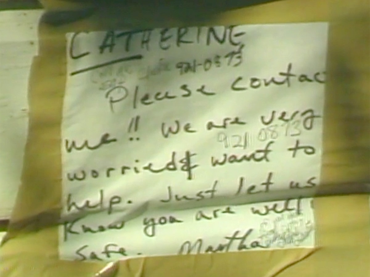 1984 photo of a handwritten note left for Catherine.