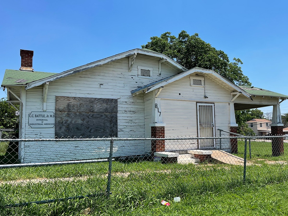 2021 photo of doctor's office where Sandra worked.